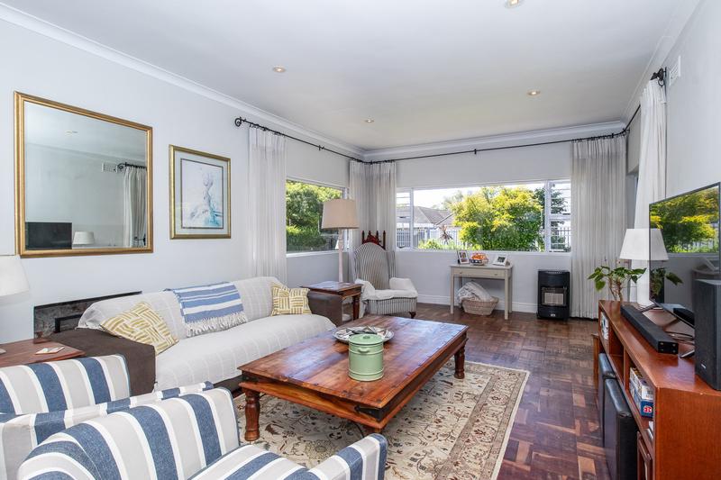 4 Bedroom Property for Sale in Bergvliet Western Cape